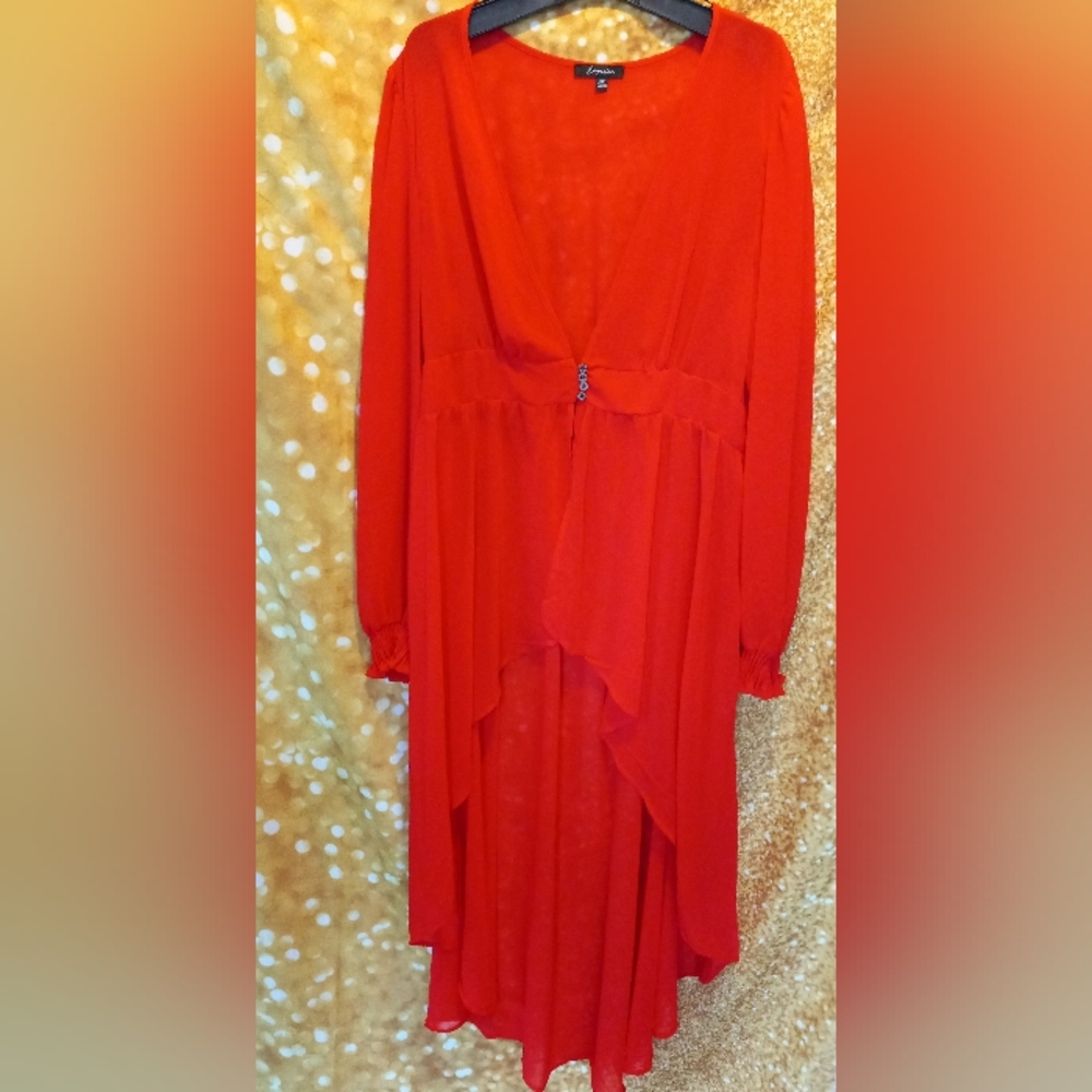 NEW! Elegant, Flowy Red Semi-Sheer High-Low Dress/Top.  💢😍💢